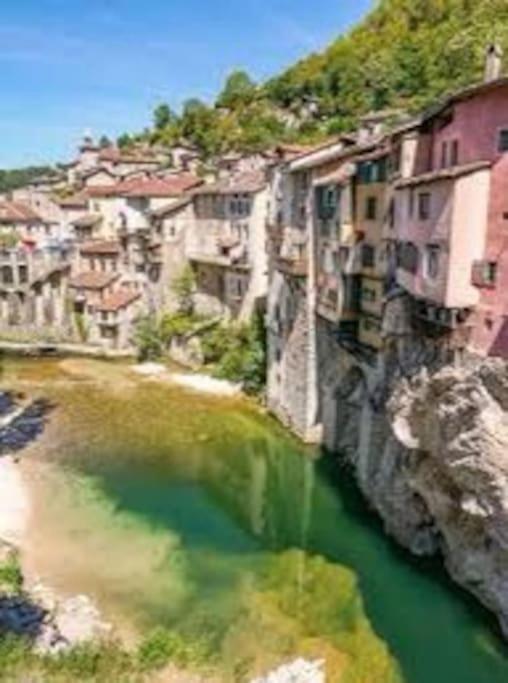 Confortable Au Pied Du Vercors Pont-en-Royans Εξωτερικό φωτογραφία